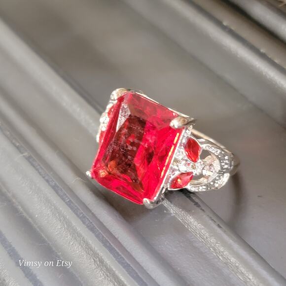 Sterling Silver Ring With Red Center Stone and Cubic Zirconia Accents Size 6 3/4 - Picture 4 of 10